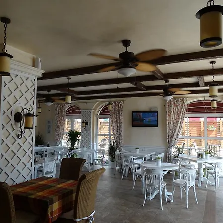 The Step Family Otel Sunny Beach