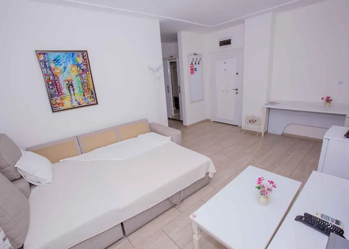 The Step Family Отель 2*