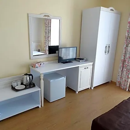 Hotell The Step Family Slăntjev Brjag