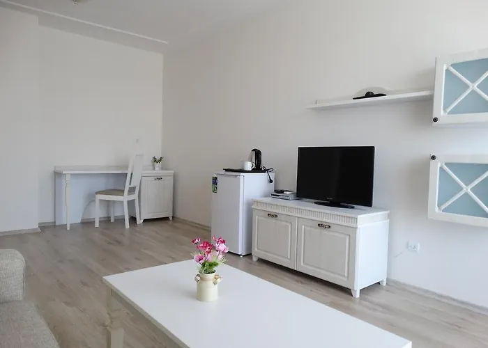 The Step Family Hotel Sluneční pobřeží