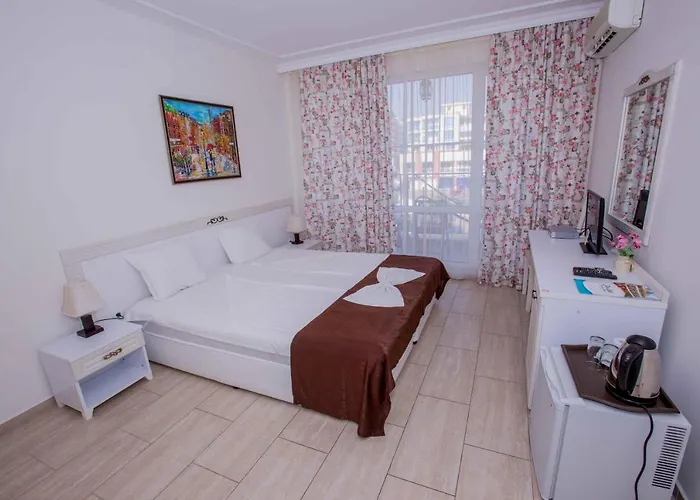 The Step Family Sluneční pobřeží